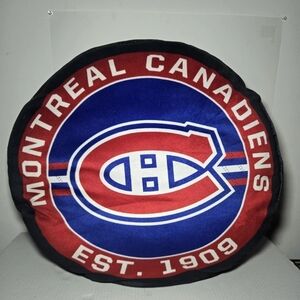 Montreal Canadiens Round Pillow